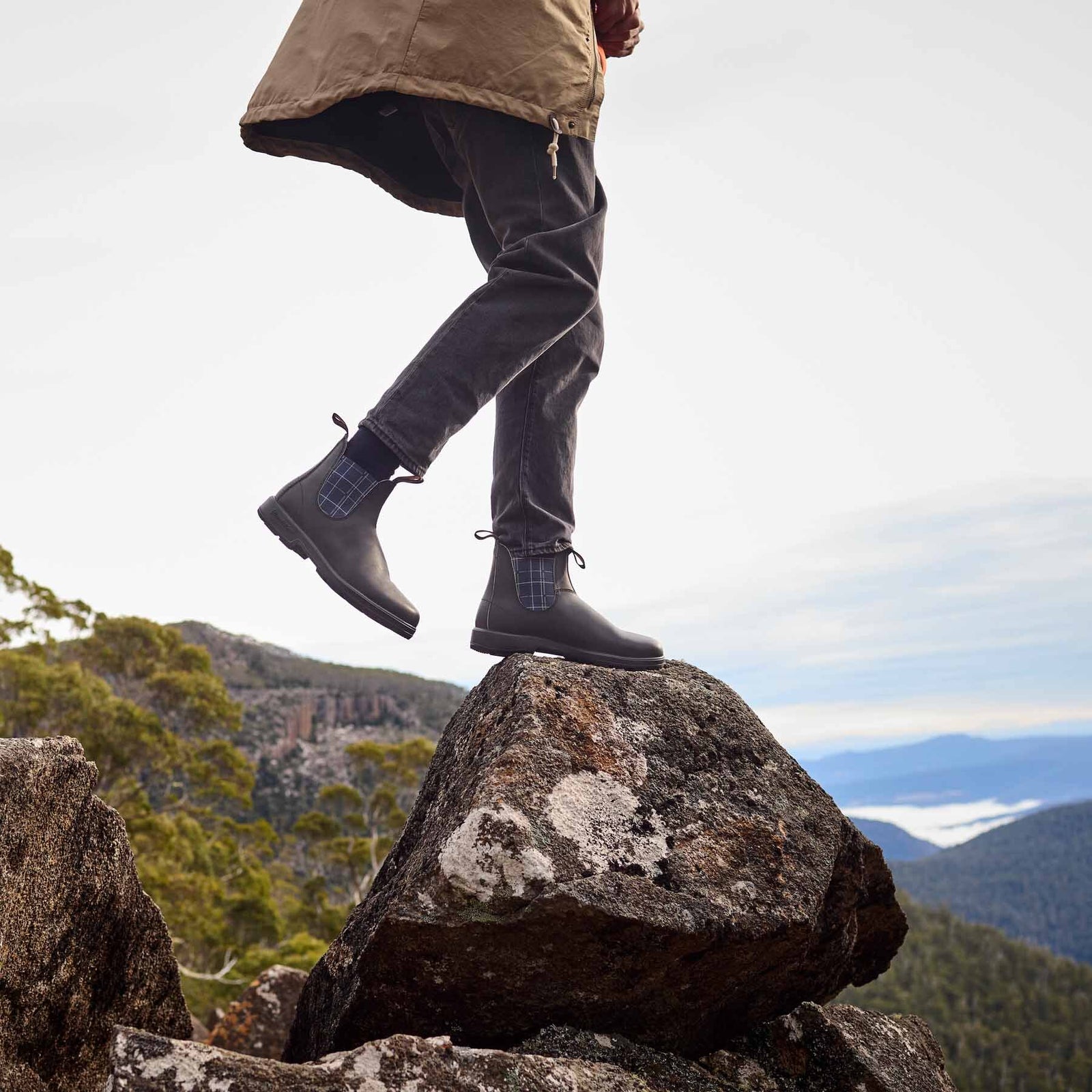 Blundstone 2102 Black | Unisex Leather Boots