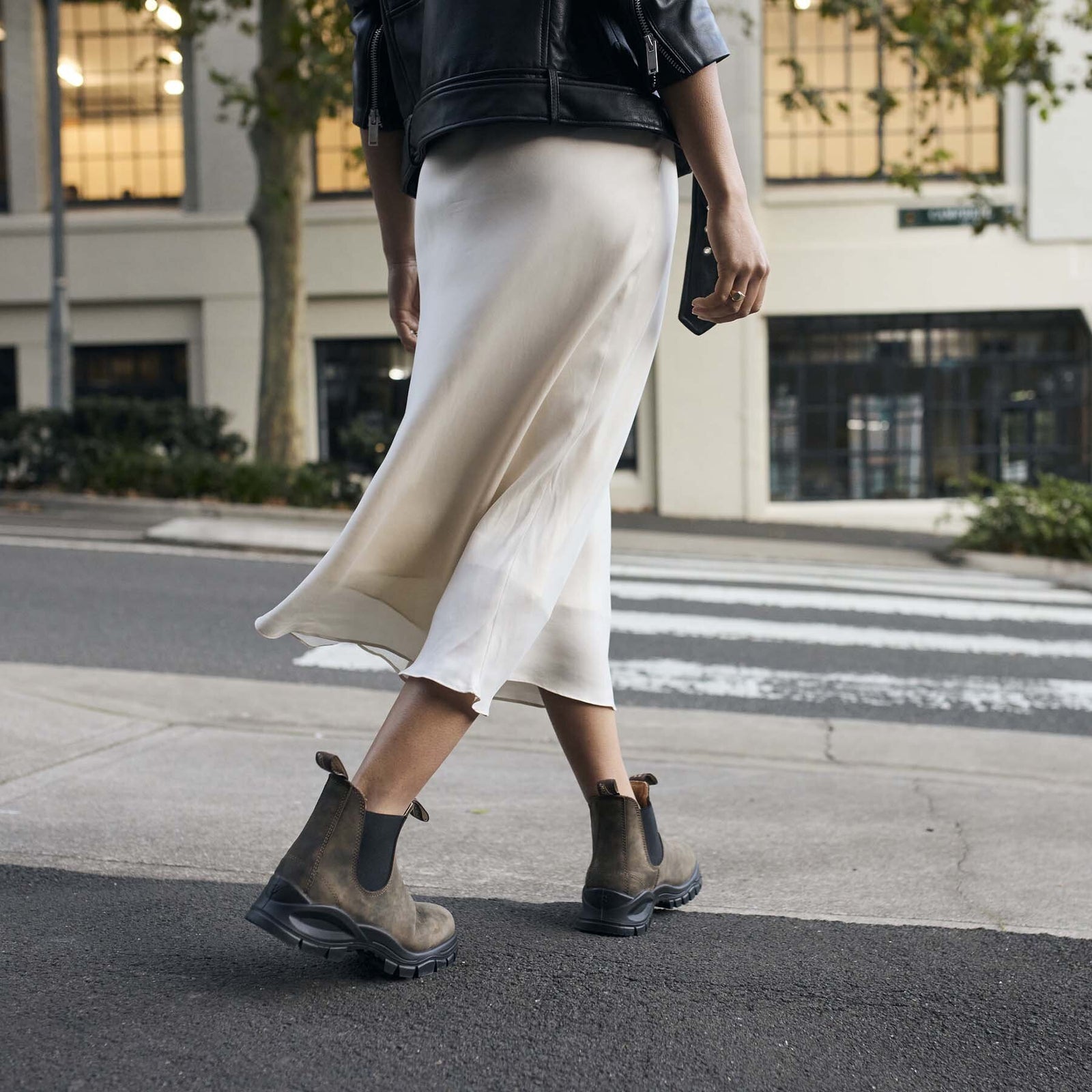 Blundstone 2239 Brown | Unisex Leather Boots